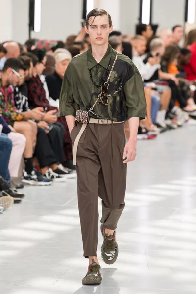 Look 38